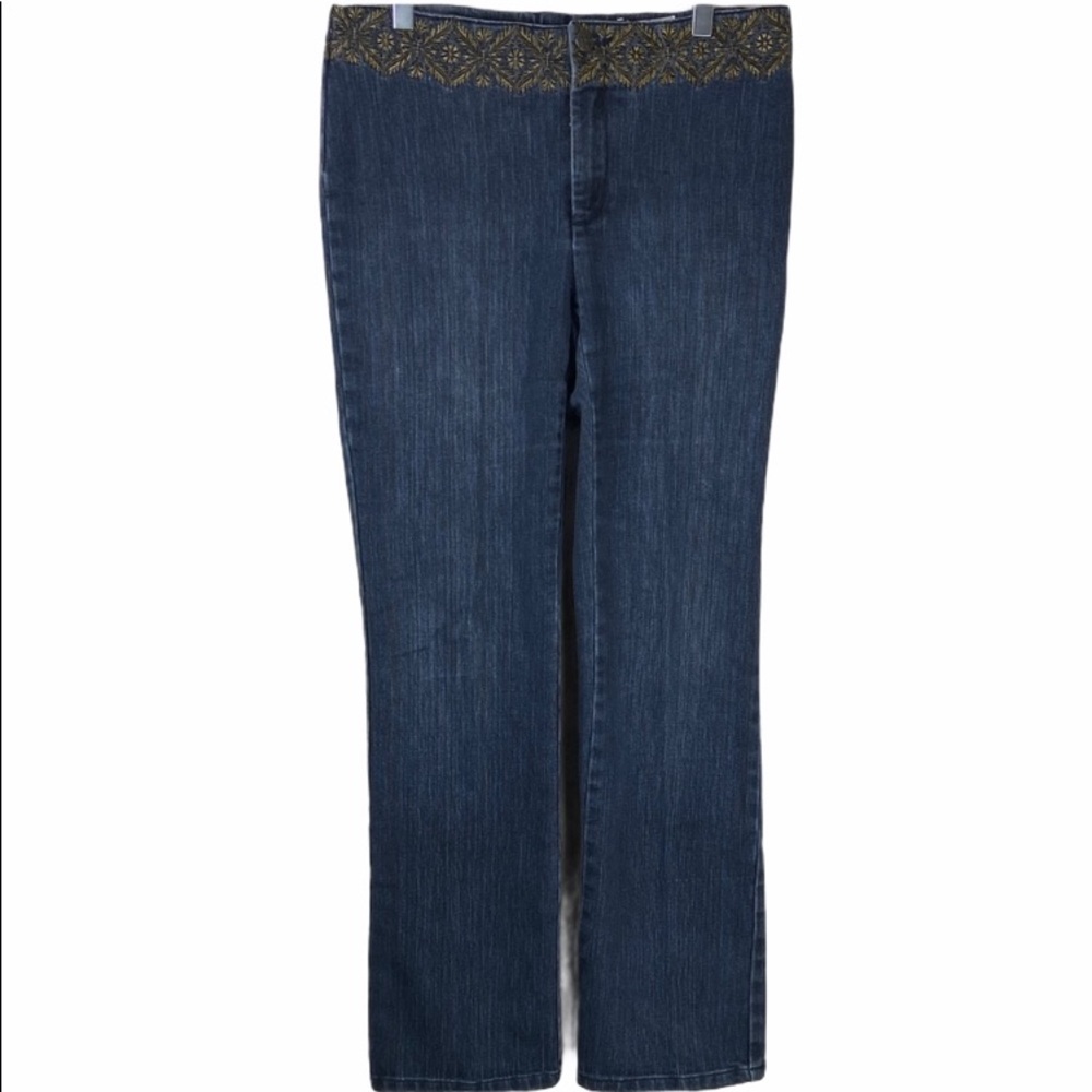 LIVE A LITTLE Embroidered Waist Jeans Size 8